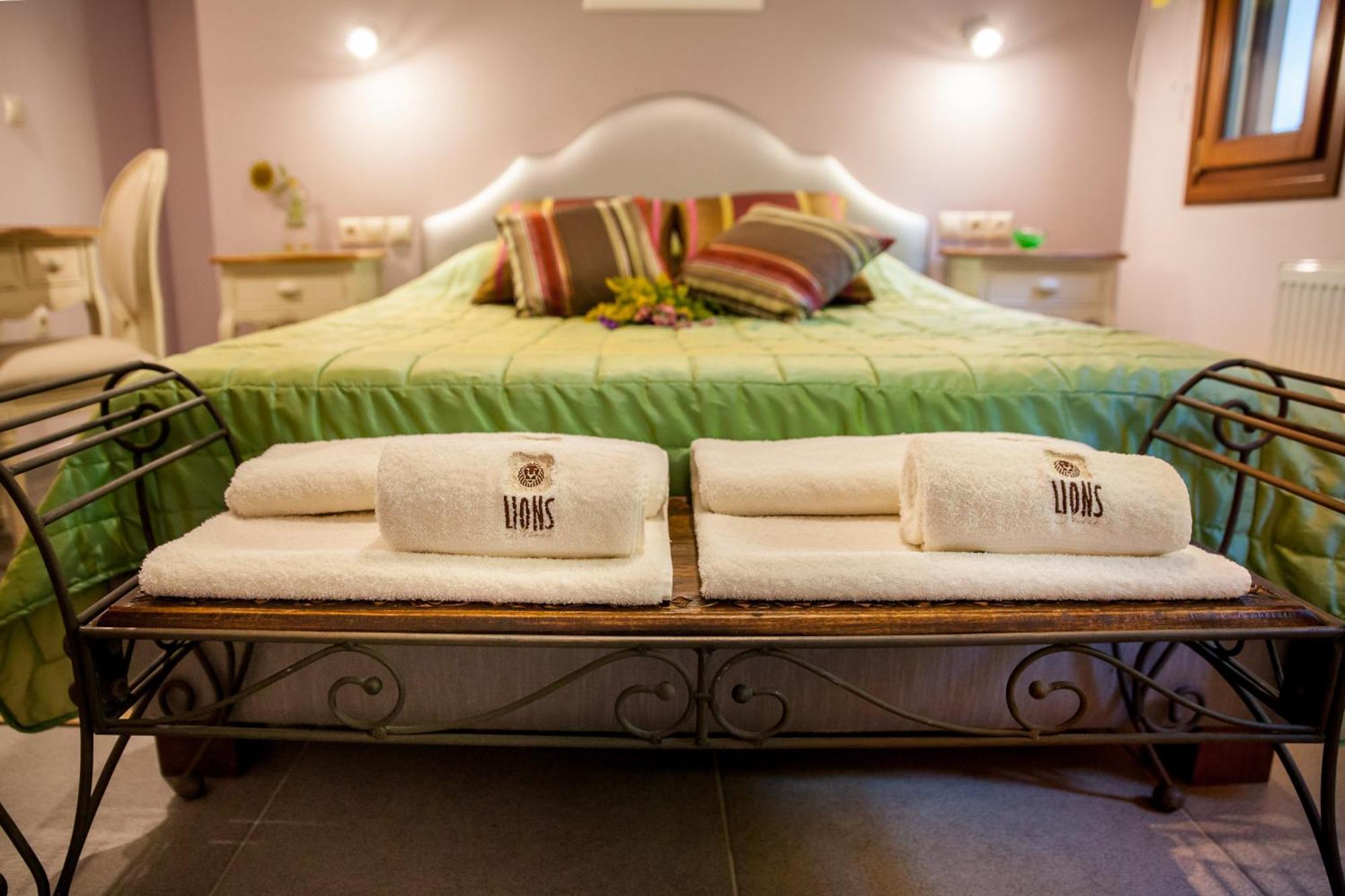 Lions Nine Aparthotel Mouresi Exterior photo