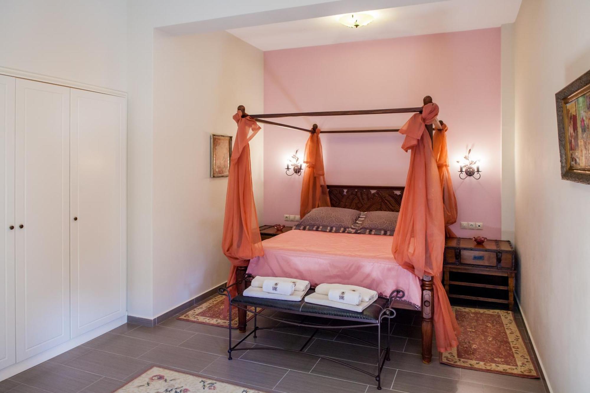 Lions Nine Aparthotel Mouresi Exterior photo