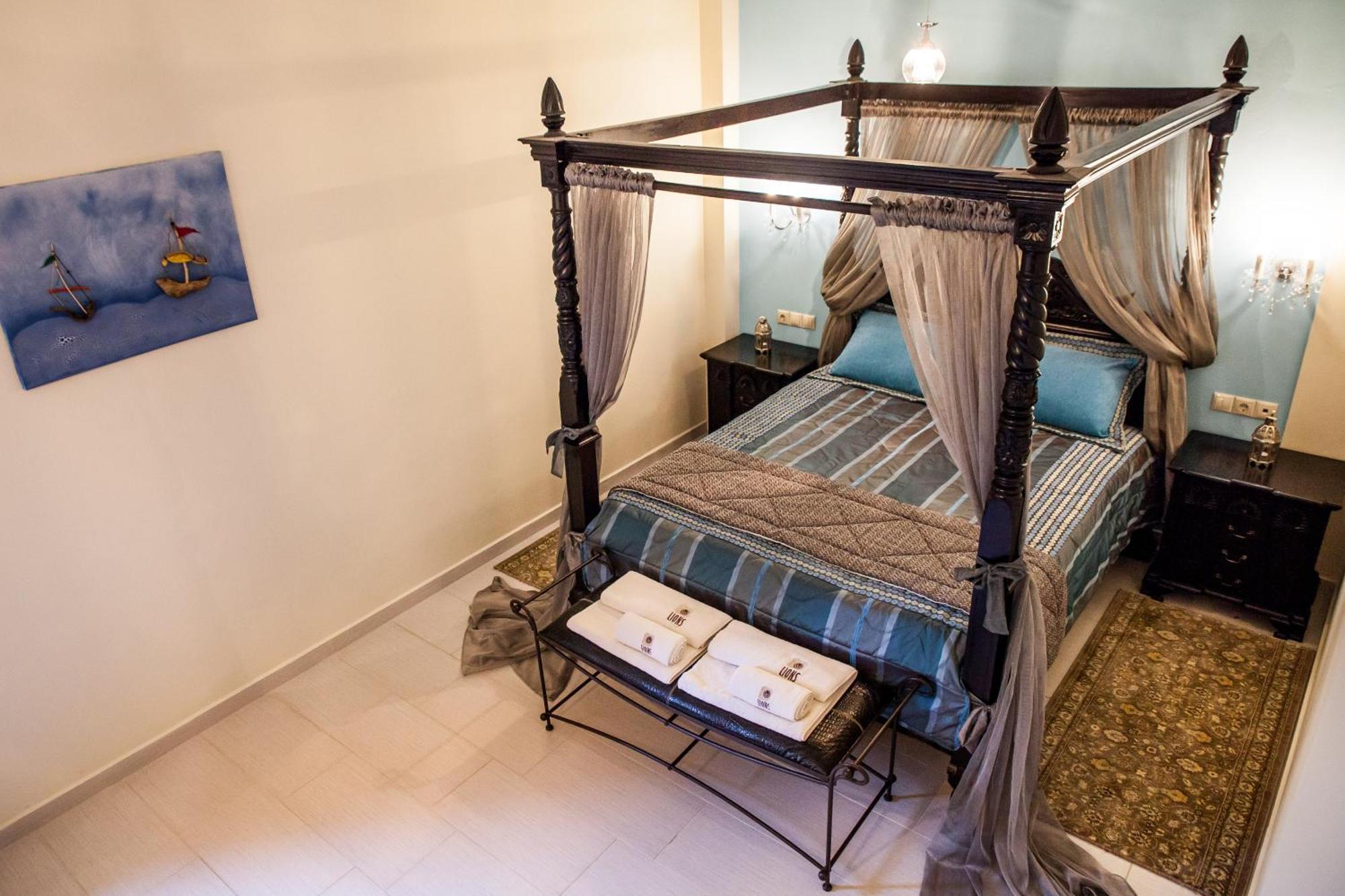 Lions Nine Aparthotel Mouresi Room photo